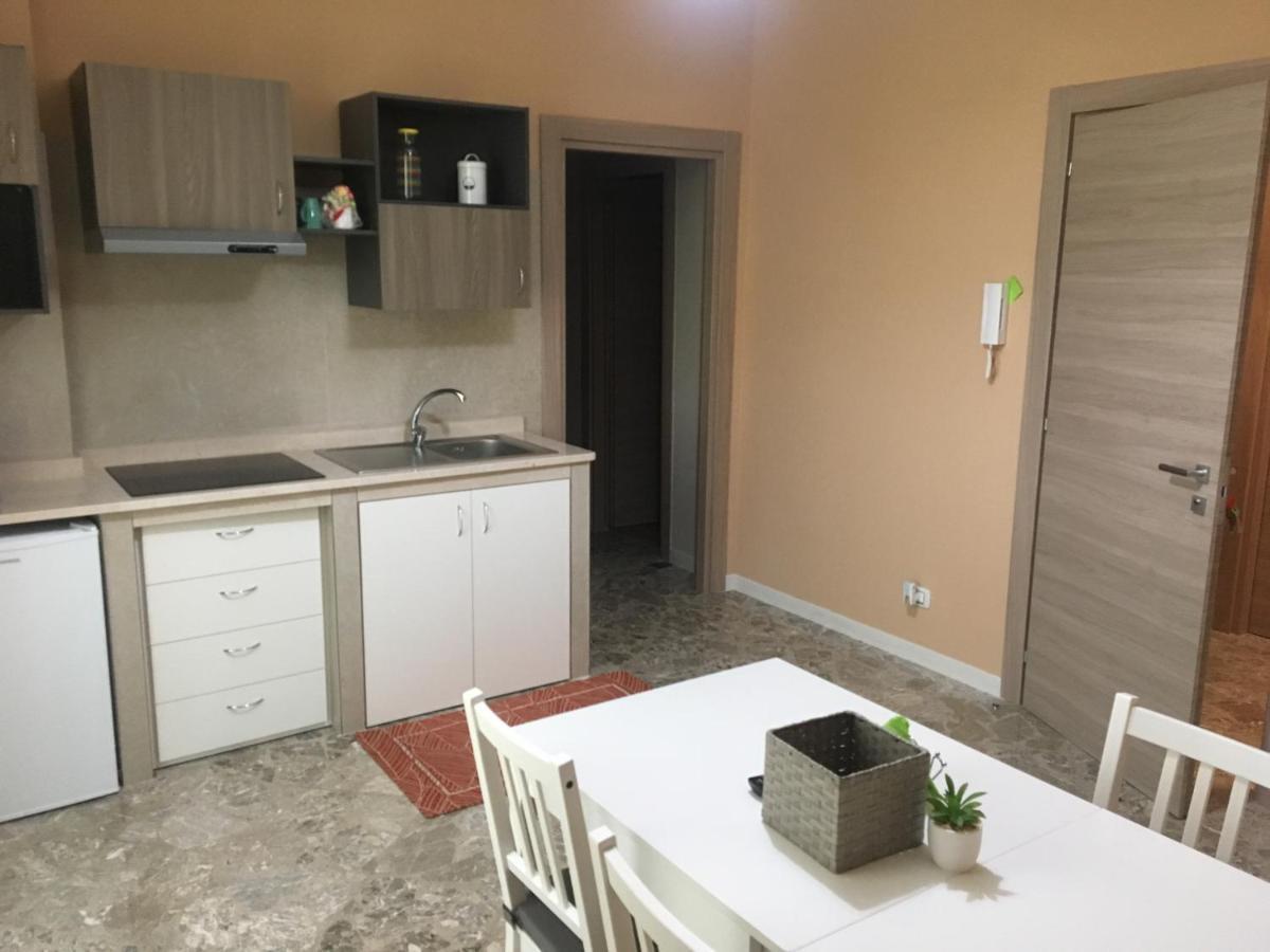B&B Amores Bisceglie Bagian luar foto